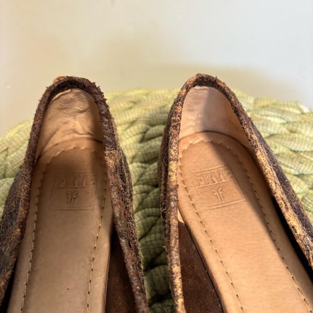 Frye Regina Chocolate Brown Distressed Leather Boho Point Toe Ballet Flat Size 8 - Picture 7 of 11